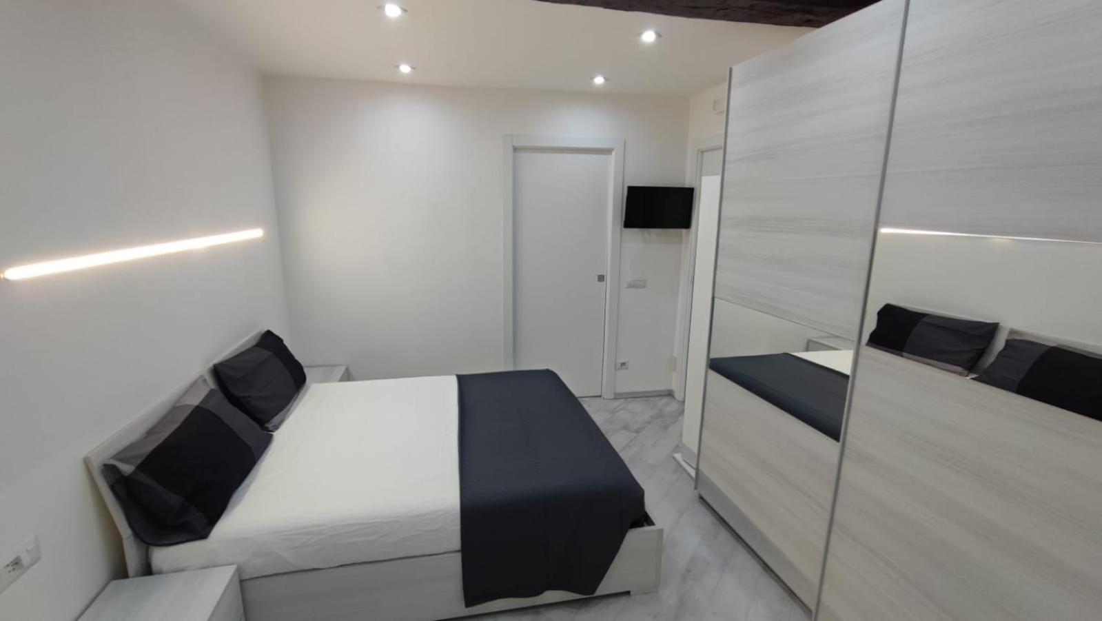 Sagegreən Flat Apartment Genua